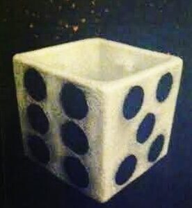 Domino Planter