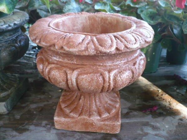Small Classic Planter